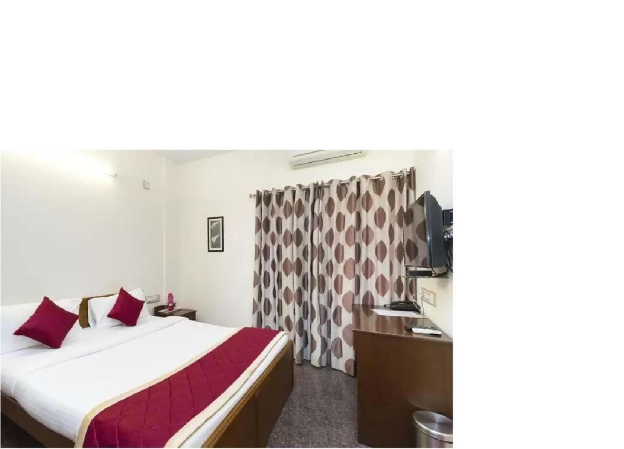Hotel Felicity Inn Egl By Sky Stays Бангалор Екстериор снимка